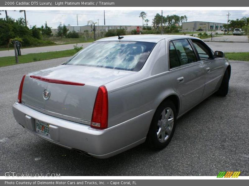 Light Platinum Metallic / Titanium 2006 Cadillac DTS Luxury