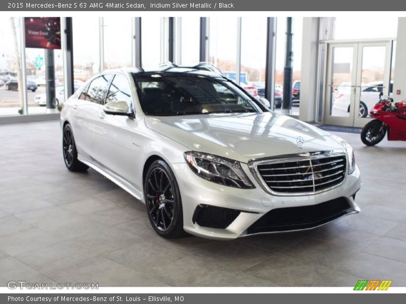 Front 3/4 View of 2015 S 63 AMG 4Matic Sedan