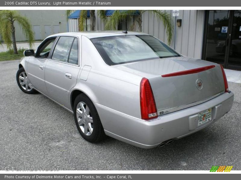Light Platinum Metallic / Titanium 2006 Cadillac DTS Luxury
