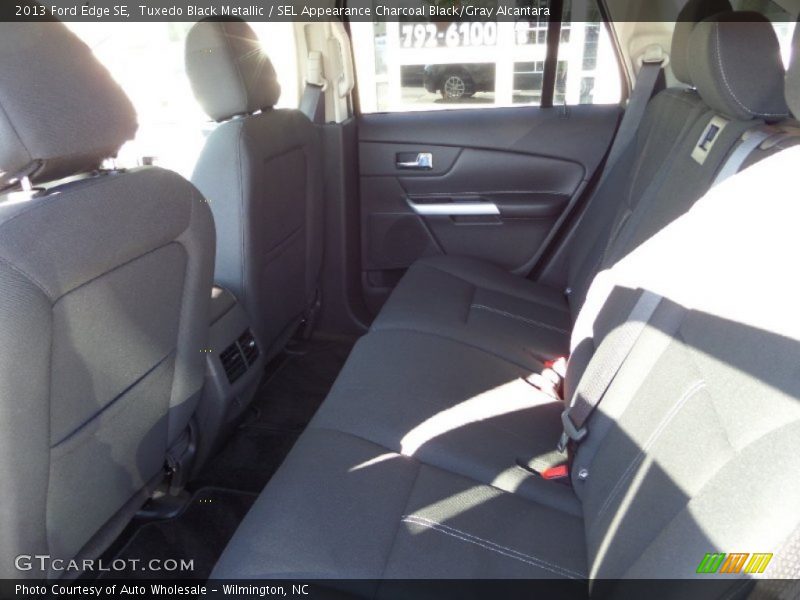 Tuxedo Black Metallic / SEL Appearance Charcoal Black/Gray Alcantara 2013 Ford Edge SE