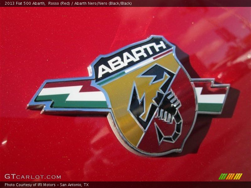 Rosso (Red) / Abarth Nero/Nero (Black/Black) 2013 Fiat 500 Abarth