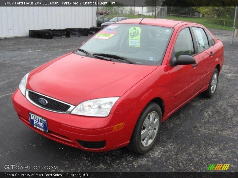 Infra-Red / Charcoal/Light Flint 2007 Ford Focus ZX4 SE Sedan