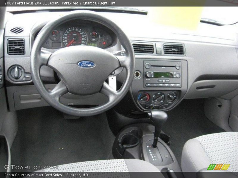 Infra-Red / Charcoal/Light Flint 2007 Ford Focus ZX4 SE Sedan