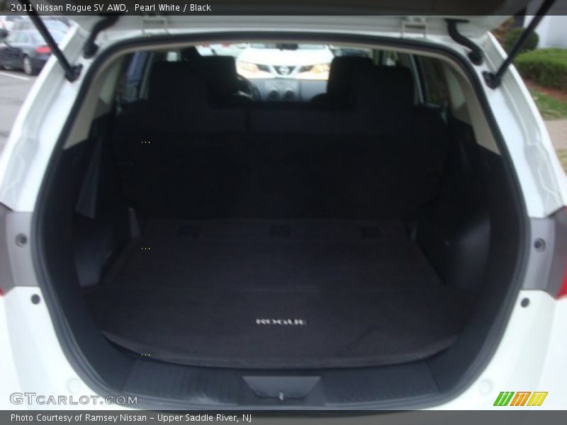 Pearl White / Black 2011 Nissan Rogue SV AWD