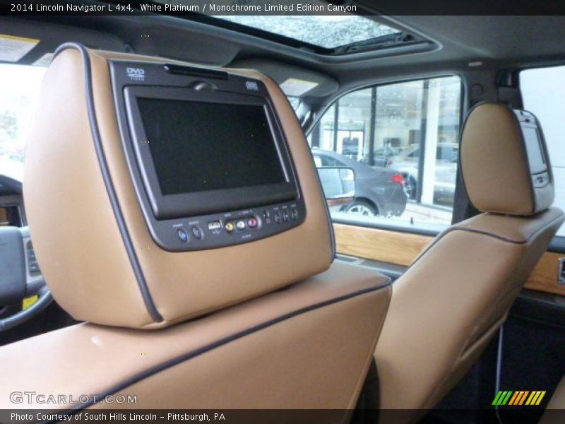 Entertainment System of 2014 Navigator L 4x4