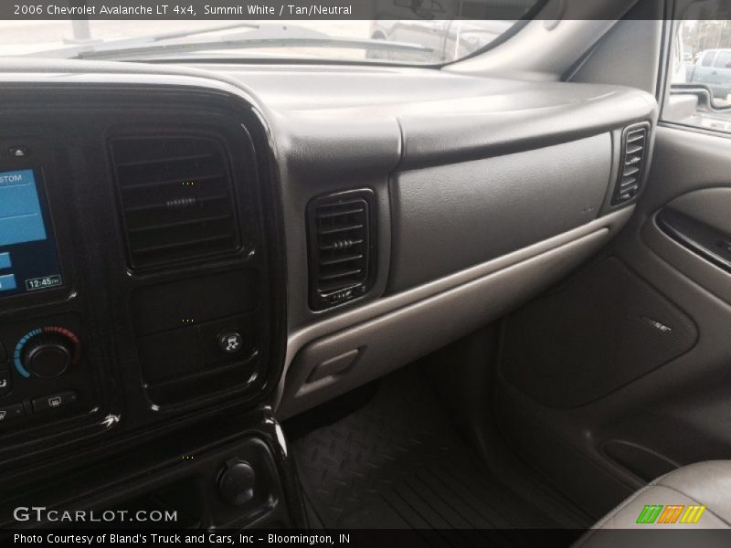 Summit White / Tan/Neutral 2006 Chevrolet Avalanche LT 4x4