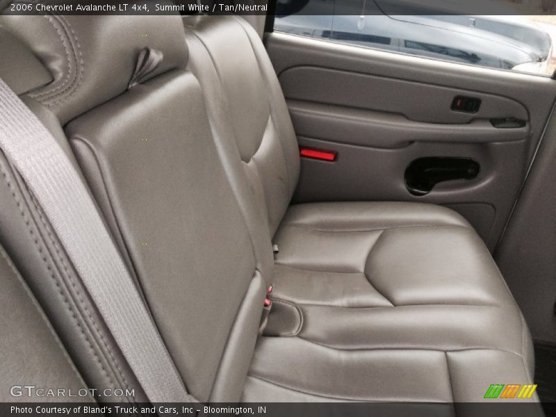 Summit White / Tan/Neutral 2006 Chevrolet Avalanche LT 4x4