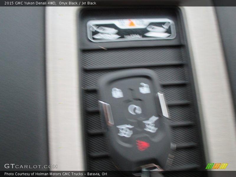 Onyx Black / Jet Black 2015 GMC Yukon Denali 4WD