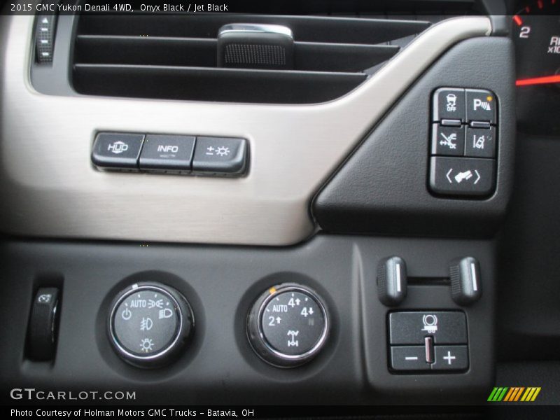 Onyx Black / Jet Black 2015 GMC Yukon Denali 4WD