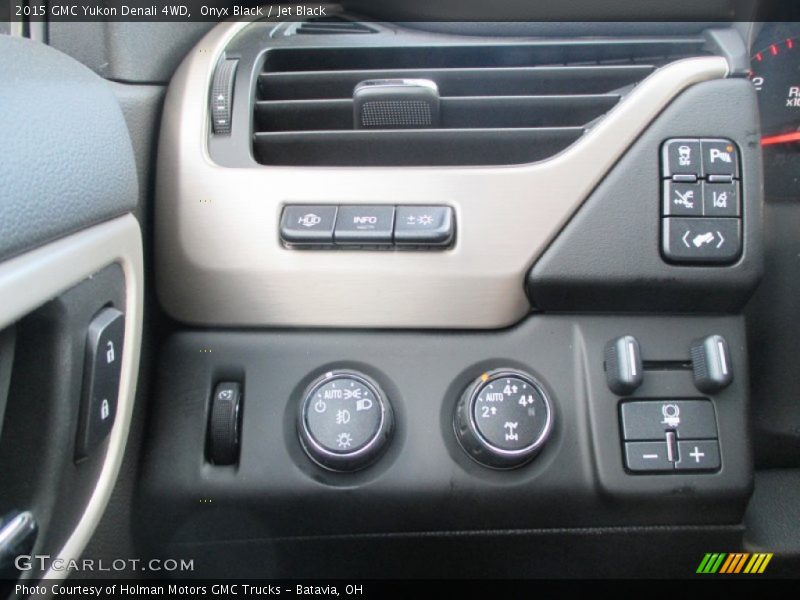 Onyx Black / Jet Black 2015 GMC Yukon Denali 4WD