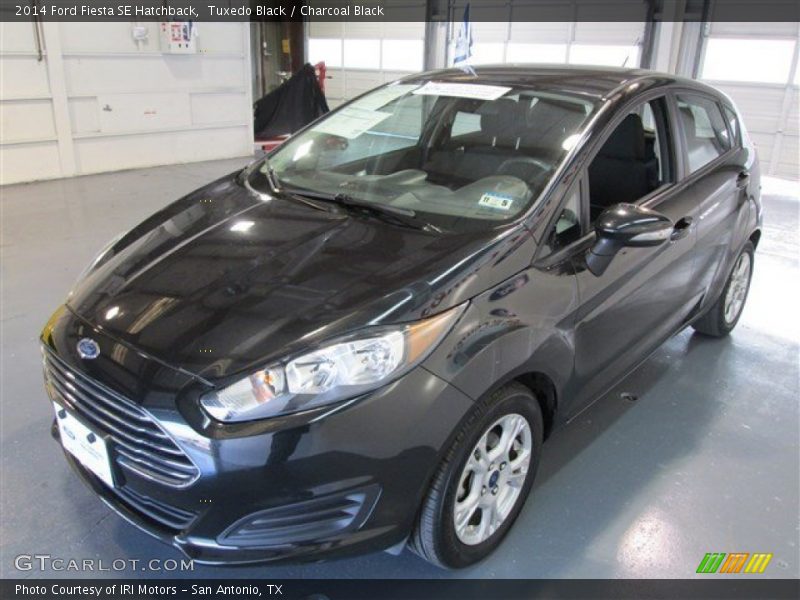 Tuxedo Black / Charcoal Black 2014 Ford Fiesta SE Hatchback