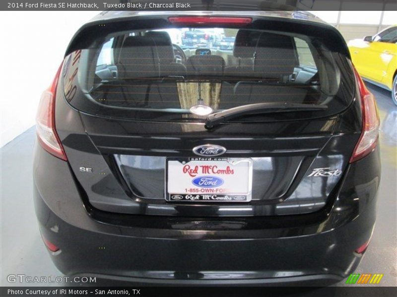 Tuxedo Black / Charcoal Black 2014 Ford Fiesta SE Hatchback