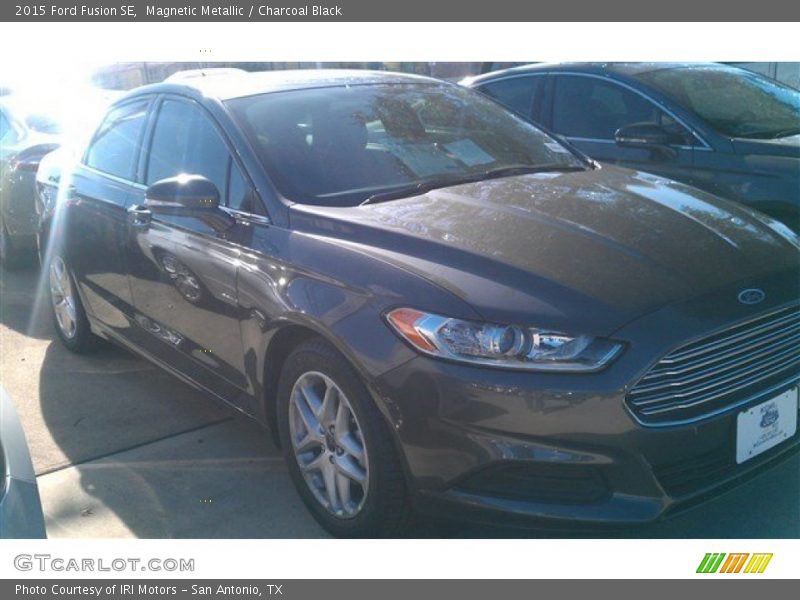 Magnetic Metallic / Charcoal Black 2015 Ford Fusion SE