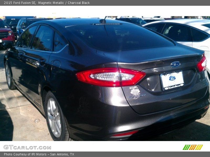 Magnetic Metallic / Charcoal Black 2015 Ford Fusion SE