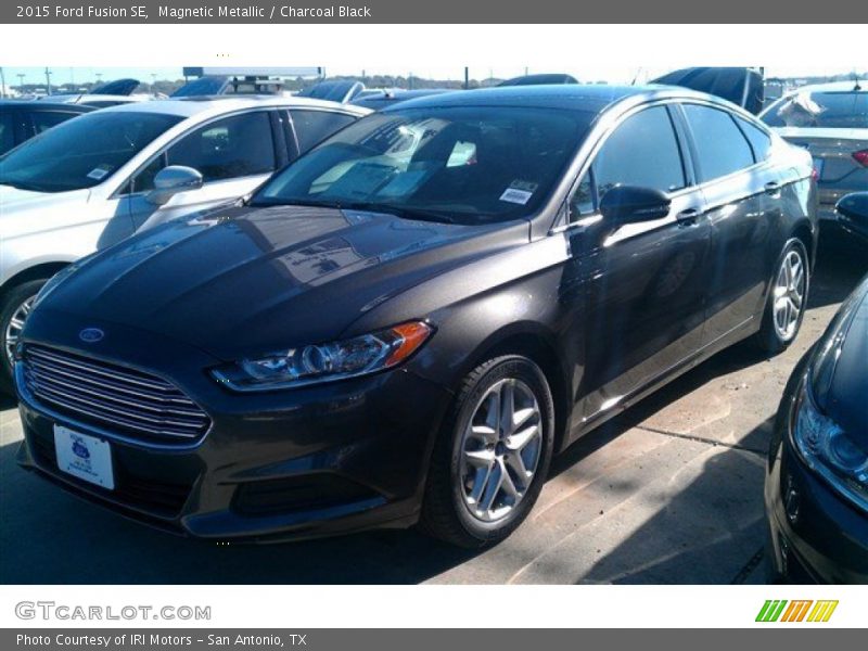 Magnetic Metallic / Charcoal Black 2015 Ford Fusion SE