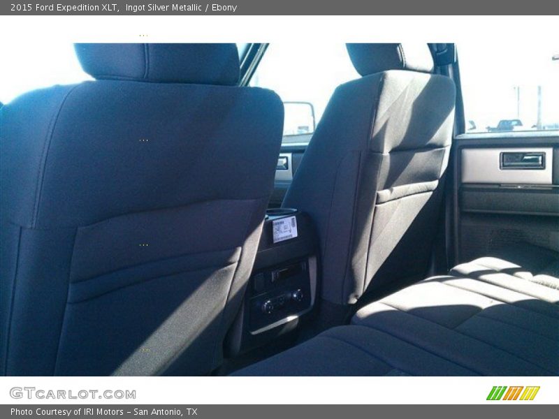 Ingot Silver Metallic / Ebony 2015 Ford Expedition XLT