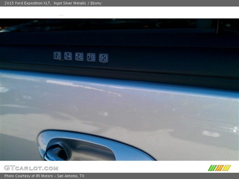 Ingot Silver Metallic / Ebony 2015 Ford Expedition XLT