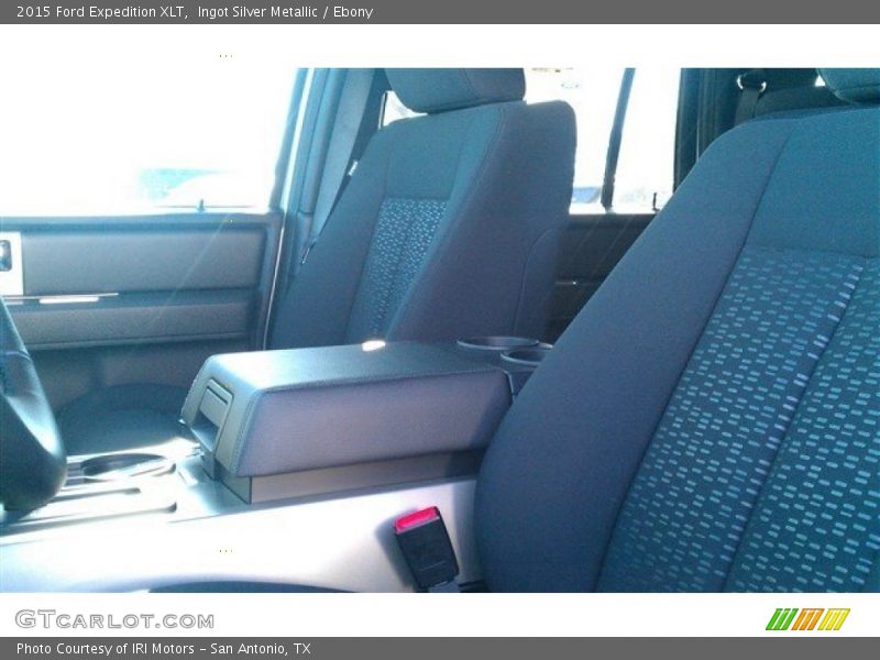 Ingot Silver Metallic / Ebony 2015 Ford Expedition XLT
