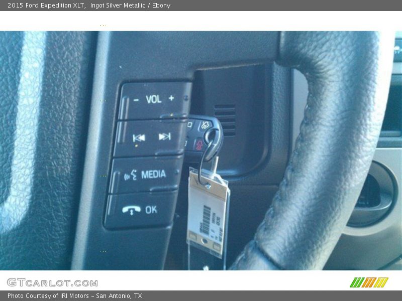 Ingot Silver Metallic / Ebony 2015 Ford Expedition XLT
