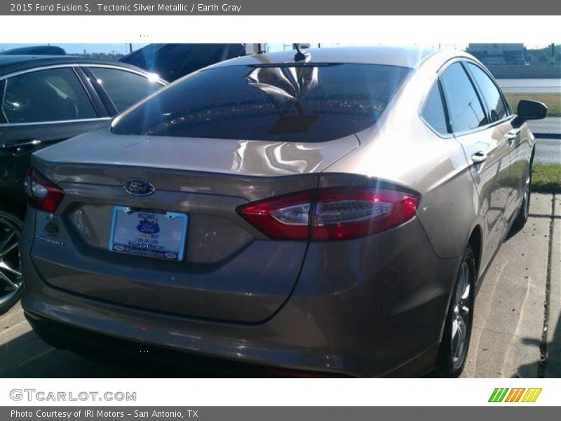 Tectonic Silver Metallic / Earth Gray 2015 Ford Fusion S