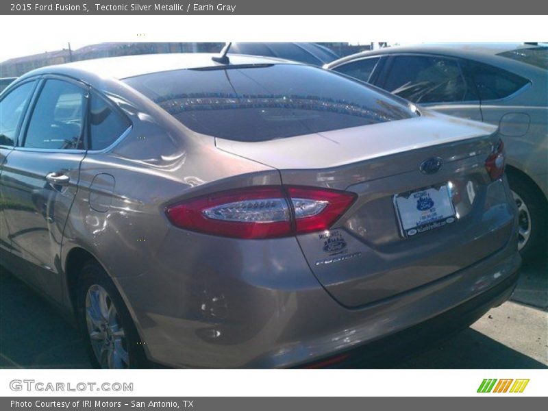Tectonic Silver Metallic / Earth Gray 2015 Ford Fusion S
