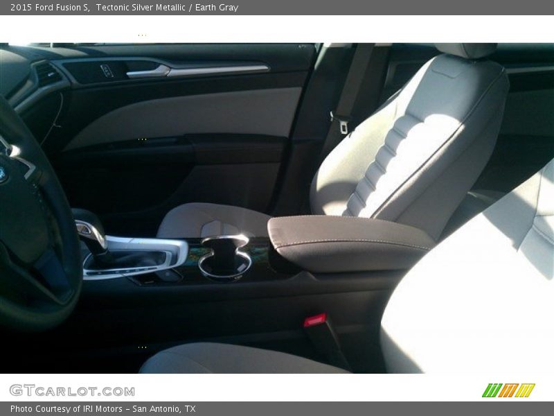 Tectonic Silver Metallic / Earth Gray 2015 Ford Fusion S