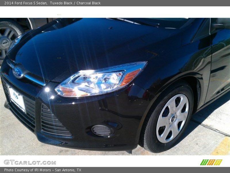Tuxedo Black / Charcoal Black 2014 Ford Focus S Sedan