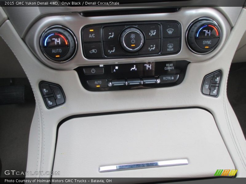 Onyx Black / Denali Cocoa/Shale 2015 GMC Yukon Denali 4WD
