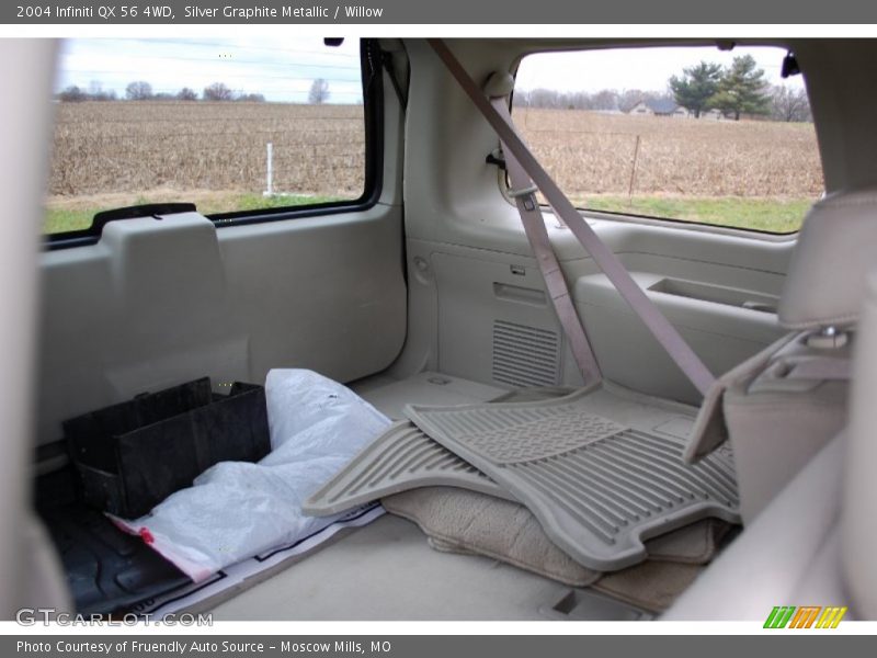 Silver Graphite Metallic / Willow 2004 Infiniti QX 56 4WD
