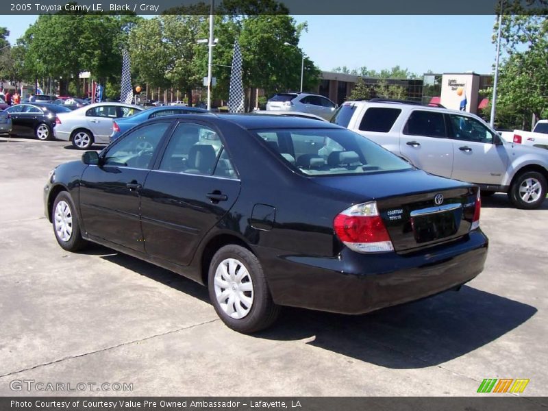 Black / Gray 2005 Toyota Camry LE