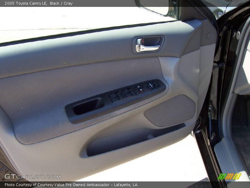 Black / Gray 2005 Toyota Camry LE