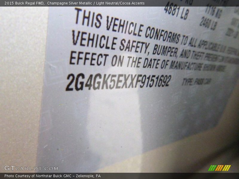 Champagne Silver Metallic / Light Neutral/Cocoa Accents 2015 Buick Regal FWD