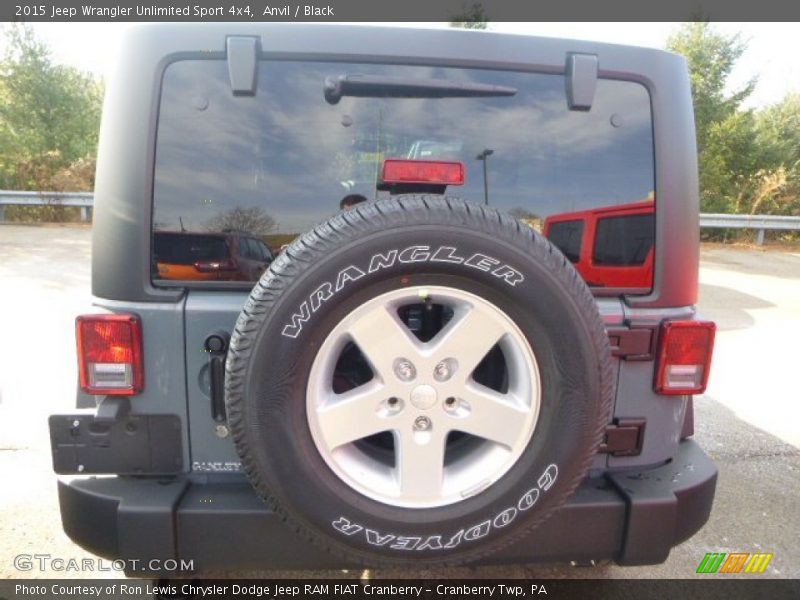Anvil / Black 2015 Jeep Wrangler Unlimited Sport 4x4