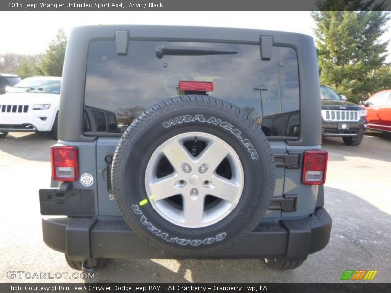 Anvil / Black 2015 Jeep Wrangler Unlimited Sport 4x4