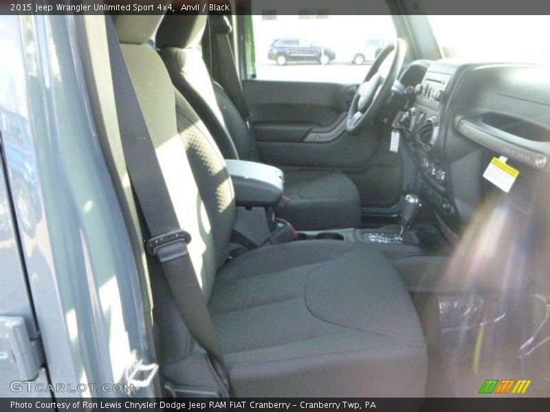 Anvil / Black 2015 Jeep Wrangler Unlimited Sport 4x4
