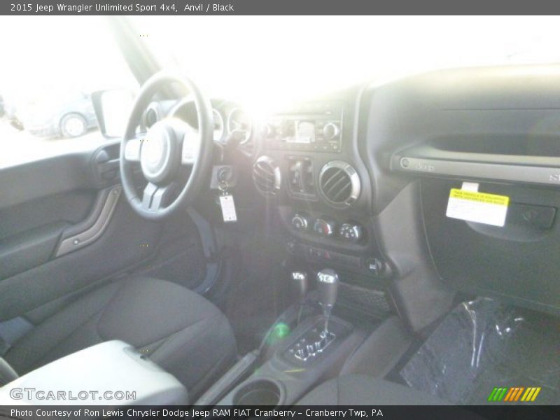 Anvil / Black 2015 Jeep Wrangler Unlimited Sport 4x4