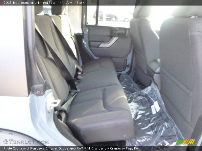 Anvil / Black 2015 Jeep Wrangler Unlimited Sport 4x4