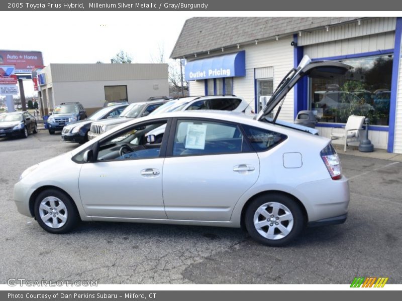 Millenium Silver Metallic / Gray/Burgundy 2005 Toyota Prius Hybrid
