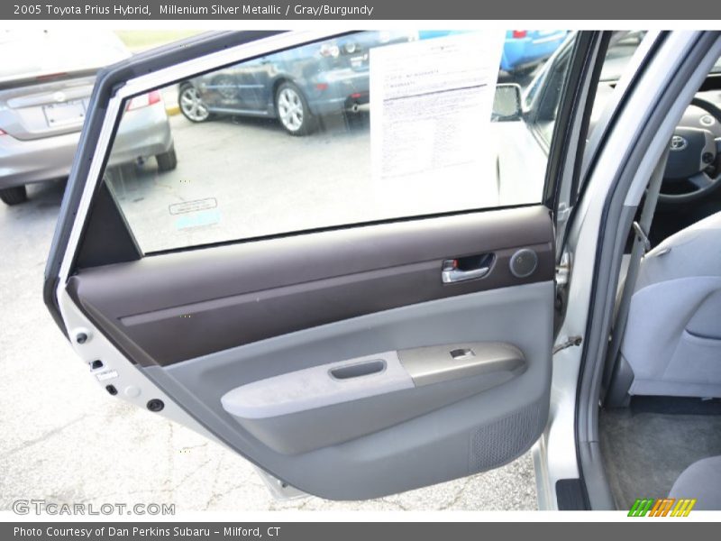 Millenium Silver Metallic / Gray/Burgundy 2005 Toyota Prius Hybrid