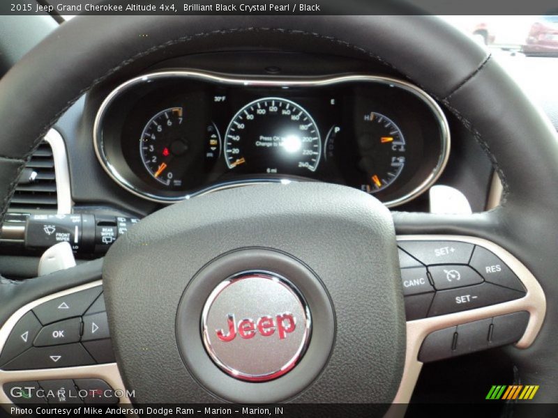 Brilliant Black Crystal Pearl / Black 2015 Jeep Grand Cherokee Altitude 4x4