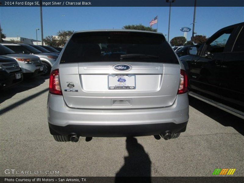 Ingot Silver / Charcoal Black 2014 Ford Edge SE