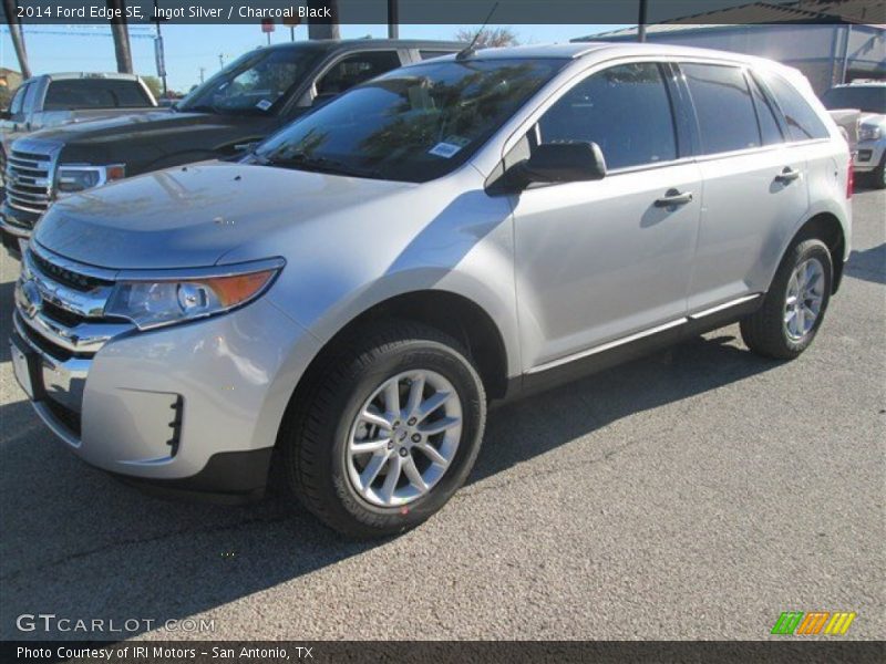 Ingot Silver / Charcoal Black 2014 Ford Edge SE