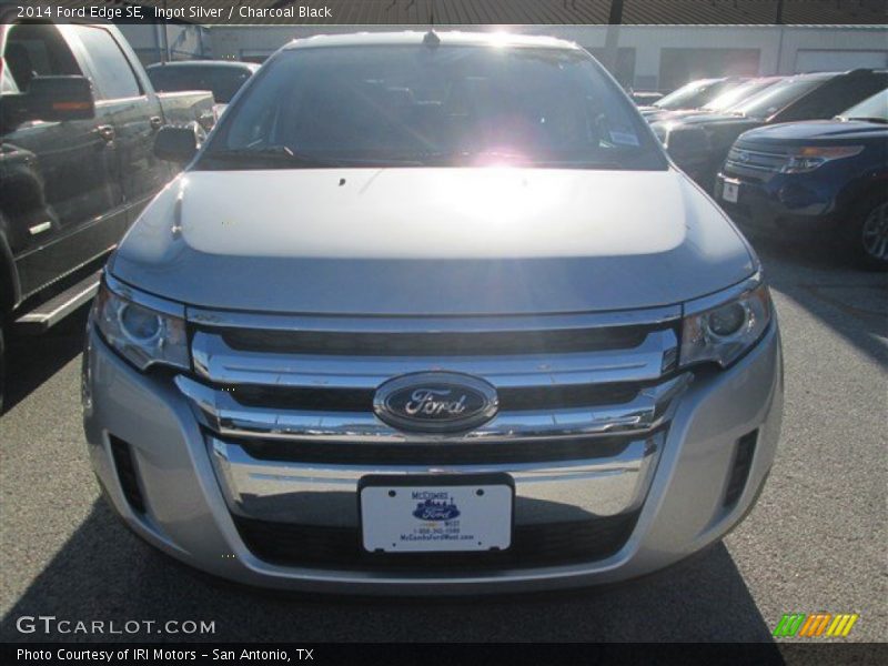 Ingot Silver / Charcoal Black 2014 Ford Edge SE