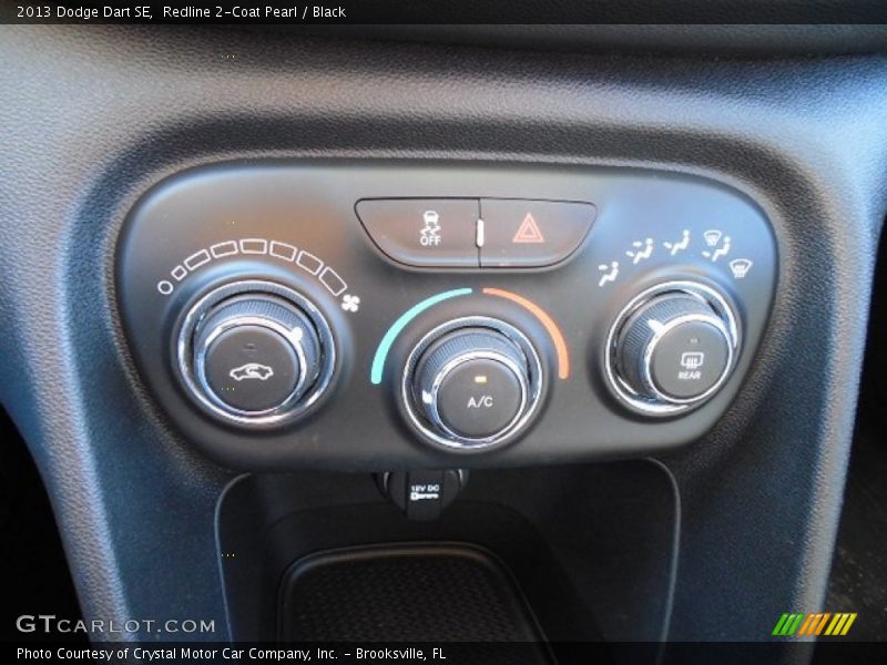 Redline 2-Coat Pearl / Black 2013 Dodge Dart SE