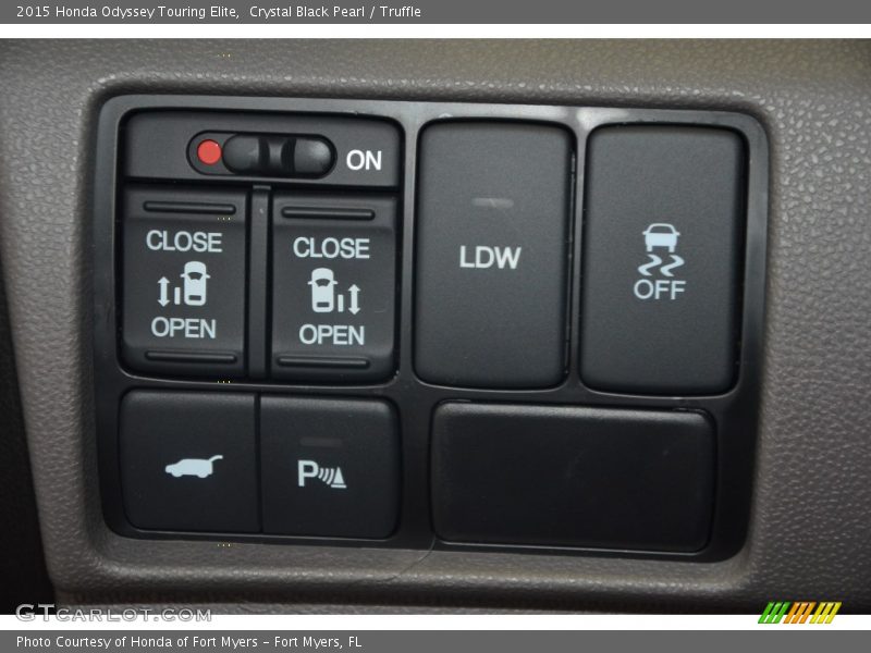 Crystal Black Pearl / Truffle 2015 Honda Odyssey Touring Elite