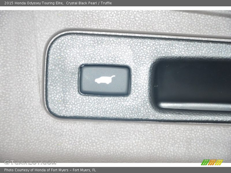 Crystal Black Pearl / Truffle 2015 Honda Odyssey Touring Elite