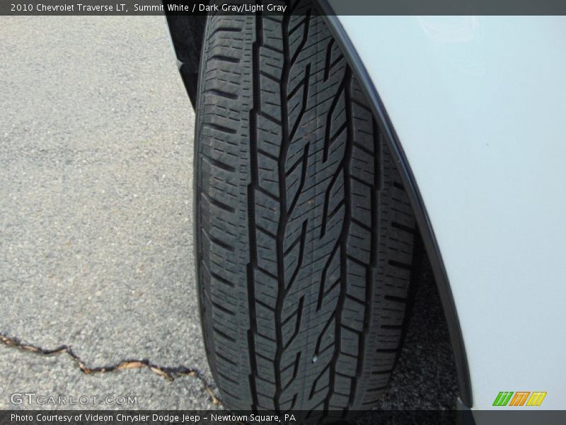Summit White / Dark Gray/Light Gray 2010 Chevrolet Traverse LT