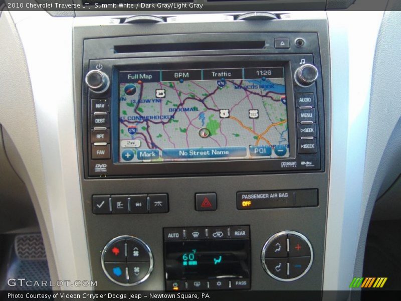 Summit White / Dark Gray/Light Gray 2010 Chevrolet Traverse LT