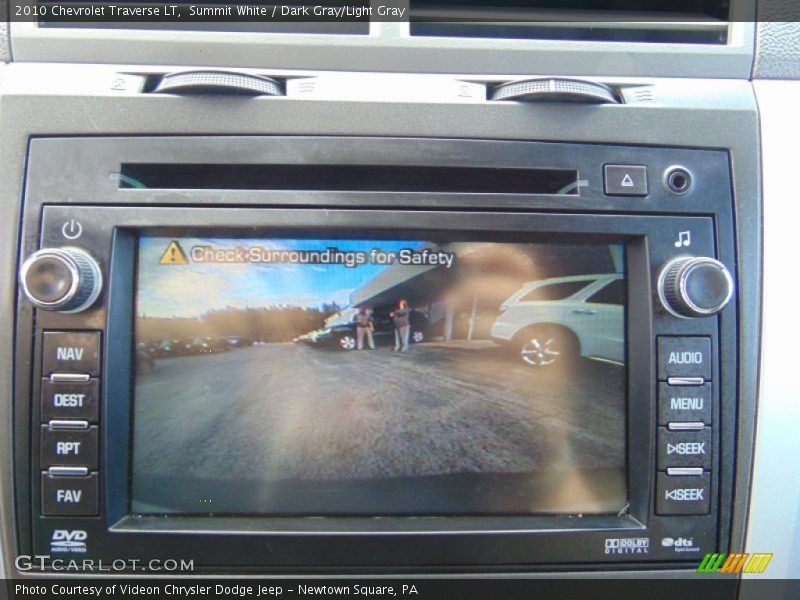 Summit White / Dark Gray/Light Gray 2010 Chevrolet Traverse LT