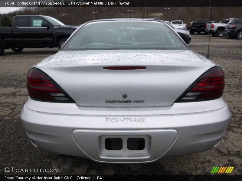 Galaxy Silver Metallic / Dark Pewter 2004 Pontiac Grand Am SE Sedan